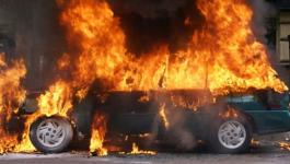 مستوطنون يحرقون سيارة