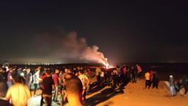 المتظاهرين على حدود غزة ليلاً