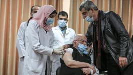 تطعيم كورونا غزة.jpg