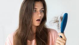 وصفات طبيعية لتكثيف الشعر الخفيف