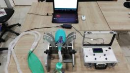 طلبة من جامعة بيرزيت يطورون جهاز تنفس اصطناعي