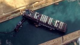 مصر تفرج اليوم عن سفينة الحاويات العملاقة بعد إبرام اتفاقية تعويض مع مالكها