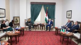 الرئيس عباس يستقبل القنصل العام البريطاني الجديد