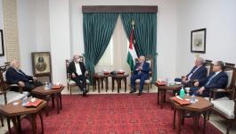 الرئيس عباس يستقبل رئيس جامعة بيرزيت الجديد