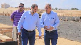 رئيس بلدية رفح يتفقد مشروع إنشاء مستشفى حمد بن جاسم