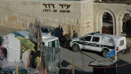 سلطات الاحتلال تصدر قرارًا إداريًا بحق أسيرين وتفرج عن آخر