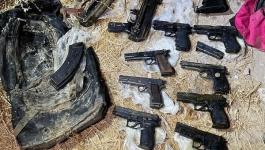 الاحتلال يزعم ضبط أسلحة في الخليل