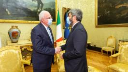 الخارجية تطلع رئيس البرلمان الإيطالي على انتهاكات الاحتلال