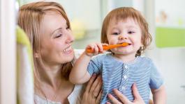 كيف تحافظين على أسنان طفلك اللبنية