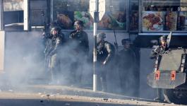 إصابات بالاختناق خلال مواجهات مع الاحتلال في الخليل