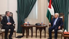 الرئيس عباس يستقبل القنصل العام الجديد لجمهورية اليونان 