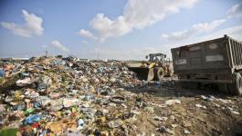 بلدية غزّة تُحذر من توقف العمل في مكب النفايات بمنطقة جحر الديك 