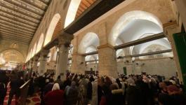 الآلاف يؤدون صلاة الفجر في نابلس استجابة لدعوات 