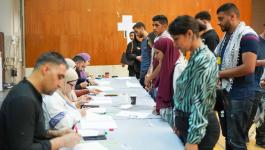 إدارة جامعة بيرزيت تشرع بفرز أوراق الاقتراع لانتخابات مجلس الطلبة للعام 2022