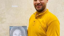 يوسف العكش.. شاب فلسطيني يُوظف الرسم في التعبير عن آرائه