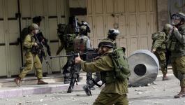 بالفيديو: اشتباكات مسلحة بين مقاومين فلسطينيين وقوات الاحتلال في جنين