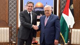  الرئيس عباس يتلقى اتصالاً هاتفيًا من وزير الخارجية الأميركي