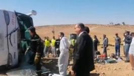 شاهد بالفيديو.. وفاة العشرات وإصابة آخرين بانقلاب حافلة مسافرين في المغرب
