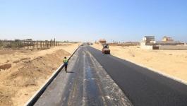 أشغال غزّة تُشرع بتنفيذ مشروع شارع الرشيد في منطقة الشاطئ
