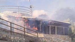 نابلس: مستوطنون يحرقون متنزها و3 شاحنات ويعتدون على المواطنين