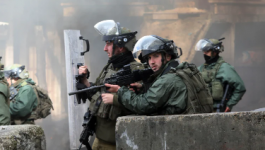 مقاومون يستهدفون قوات الاحتلال في جنين