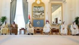 أمير قطر يجتمع مع رئيس الإمارات في الدوحة.jpg