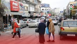 رام الله: رغم غلاء الأسعار.. الفلسطينيون يستقبلون شهر رمضان المبارك بأجواء احتفالية