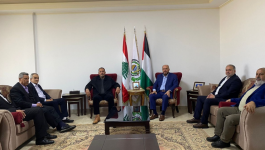 حماس تستقبل وفدًا من الجبهة الشعبية في لبنان