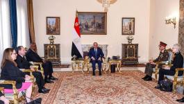 الرئيس المصري يلتقي بوزير الدفاع الأمريكي في القاهرة