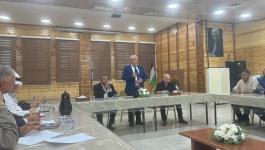 وزير الداخلية يعقد اجتماعات أمنية وعشائرية في الخليل
