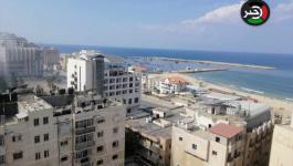 بوارج الاحتلال تقصف ميناء غزة بعدة قذائف