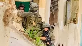 قوات إسرائيلية خاصة تحاصر منزلاً في قباطية بجنين وتقصفه بالقذائف