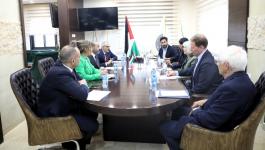 النائب العام مع وفد من مكافحة المخدرات وإنفاذ القانون