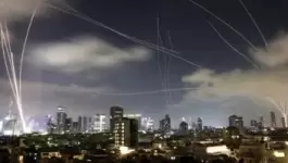 قصف ايران