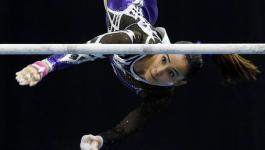 لاعبة الجمباز فرح عبد الهادي