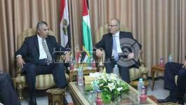 بالصور: الوزير فوزي يلتقي الحمد الله بغزة ويتجه للقاء هنية