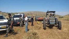 الاستيلاء على شاحنة وطرد مزارعين من أراضيهم بطوباس.jpg