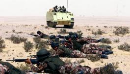 الجيش المصري يضبط 15 متهما بالإرهاب.jpg
