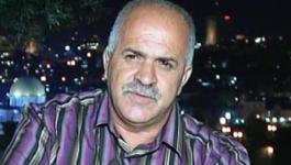 الاحتلال يعتقل كاتبًا بالقدس عقب اقتحام منزله
