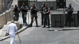 قوات الاحتلال تنصب أبراجاً للمراقبة في باب العامود.jpg
