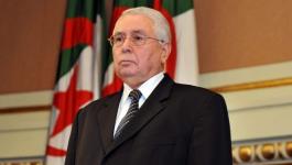 عباس يطلع رئيس مجلس الأمة الجزائري على آخر المستجدات.jpg
