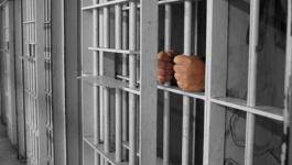 554 أسيرًا يقضون أحكامًا بالسجن المؤبد في سجون الاحتلال