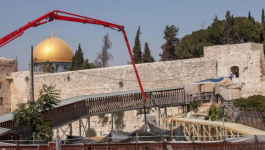 شؤون القدس تستنكر انتهاكات المستوطنين للفلسطينيين واقتحامهم الأقصى