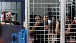 سبعة أسرى يدخلون أعواماً جديدة في سجون الاحتلال.jpg