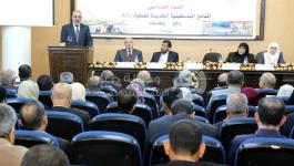 بالصور: تعليم غزة ننظم يوماً دراسياً حول المناهج الجديدة 