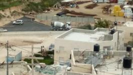 مواصلة إغلاق منزل الشهيد القنبر بالقدس.jpg