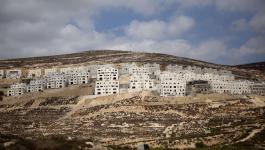 الاحتلال يشرع ببناء مقطع من جدار الفصل شرق بيت لحم