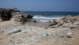 تلوث شاطئ غزة