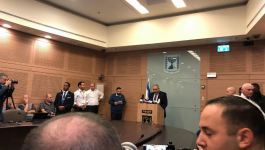 ليبرمان يُعلن استقالته ويطالب بانتخابات إسرائيلية مبكرة