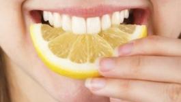 whiten-teeth-with-lemon-300x201.jpg